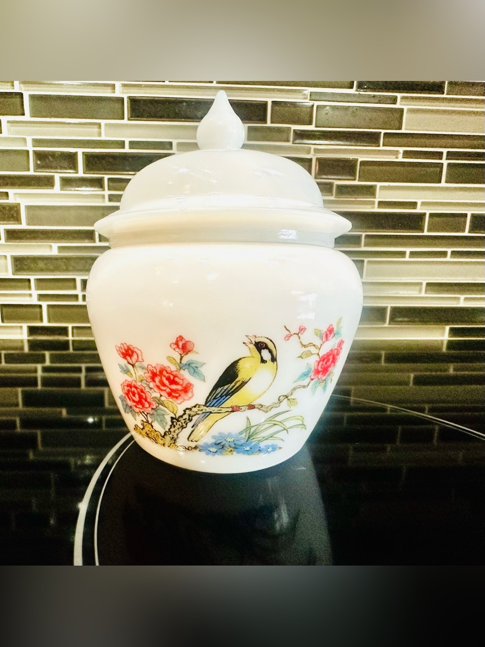 VTG AVON 1971 "Dynasty" Milk Glass Ginger Jar Oriole SongBird & Cherry Blossoms